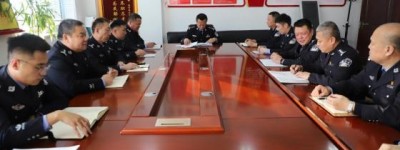 【致敬警察节】 学习身边榜样  汲取奋进力量 通河公安组织召开“功模话安保”座谈活动