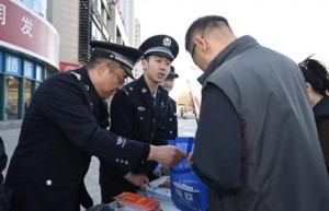 普法“组合拳”出击 冰城公安夯实法治建设根基