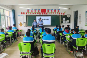 冰城公安：主题文化宣讲活动拉满暑期安全感